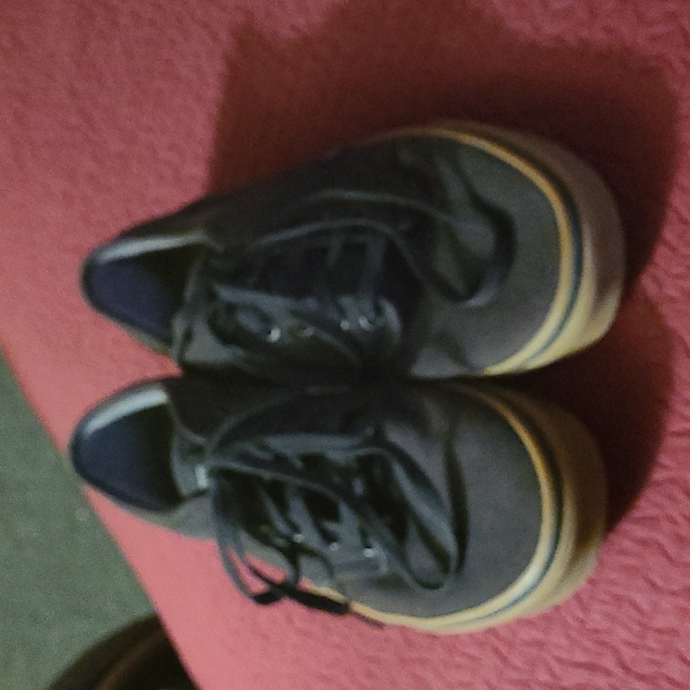 Men's vans size nine point five